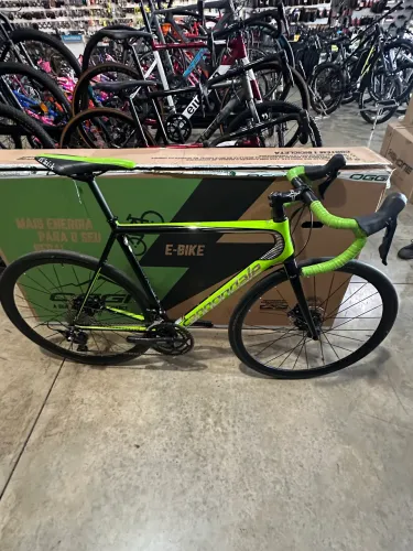 BIKE SPEED ROAD CANNONDALE 56