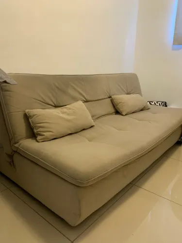 SOFÁ CAMA + ALMOFADAS