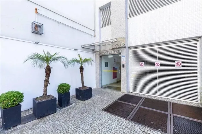 Oportunidade na Av. Itamar Franco - Apê 1 Quarto, Todo Prático e Bem Localizado