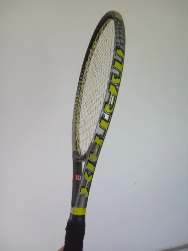 Raquete de tênis Wilson Matrix Graphite - novíssima