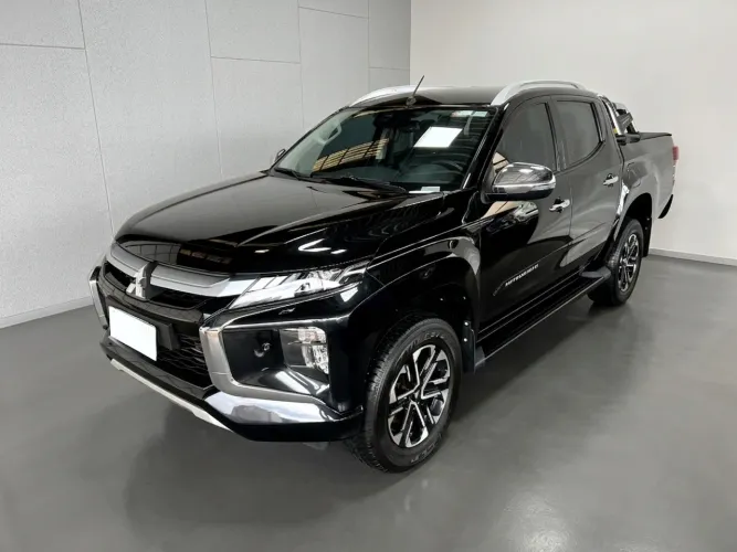 Mitsubishi L200 Triton Sport HPE-S 2.4 CD Dies. AUT 2025