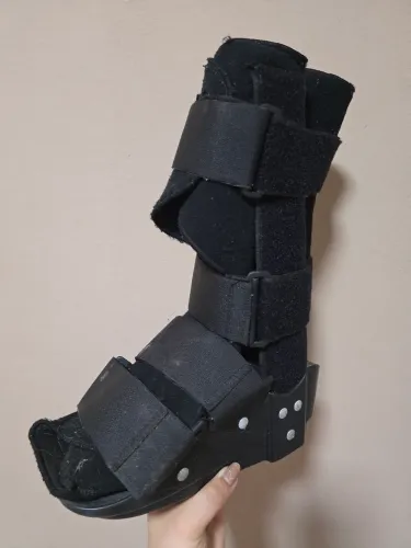 Bota Ortopédica Imobilizadora - Pouco Uso - Excelente Estado