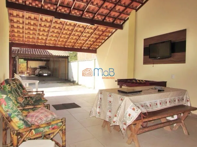 Excelente Casa Duplex com 02 Qtos, sala, 03 vagas no Bairro São Marcos - Valor d