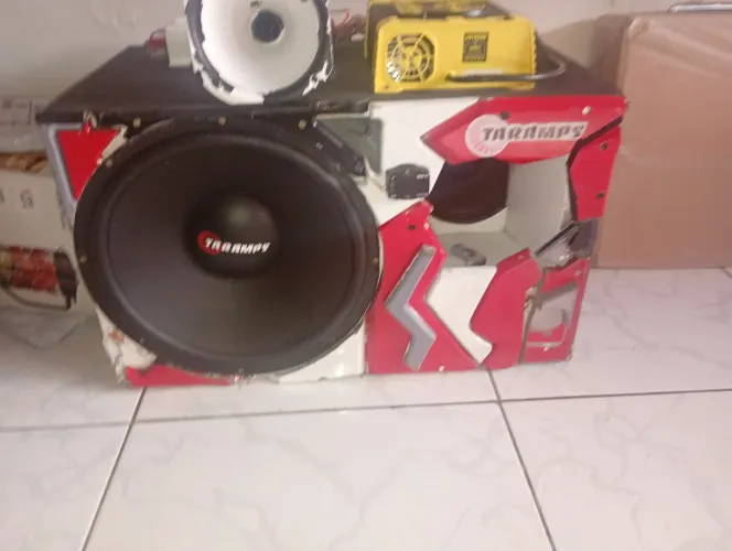 Vendo caixa trio completa