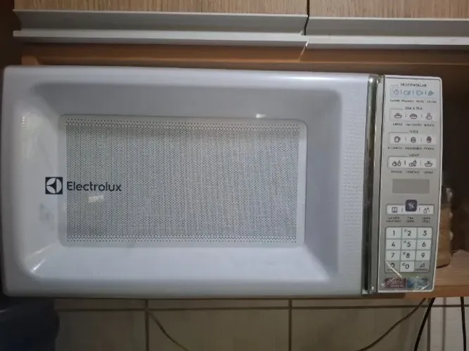 Micro-ondas em ótimo estado