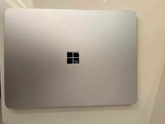 Notebook Surface Snapdragon (R) X 10 -Core X1P64100