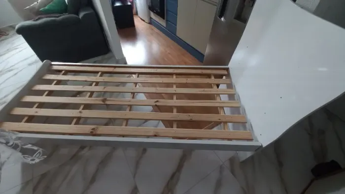 CAMA DE SOLTEIRO COM COLCHAO