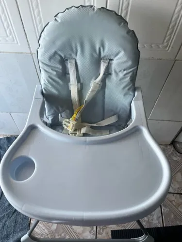 CADEIRA DE ALIMENTAÇÃO