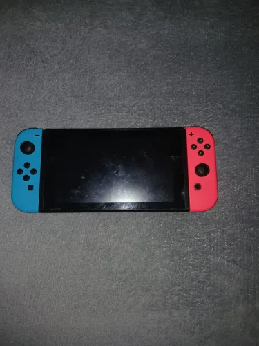 Nitendo switch 