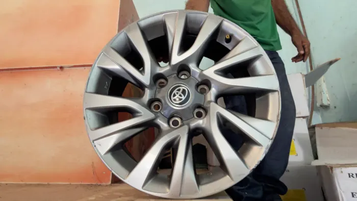 Rodas originais Toyota SW4 SRX