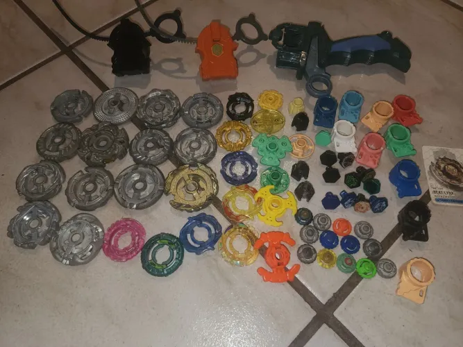 Kit Bayblades - Peças e acessórios variados