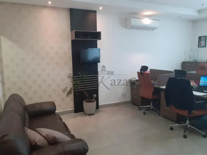 Sala em Condomínio - Comercial - No bairro Jardim das Colinas - Helbor Offices - 40m².