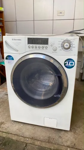 Lava e Seca Electrolux 9kg Usada