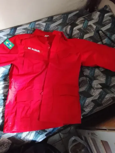 Vendo gandola e calsa nova nunca foi usada