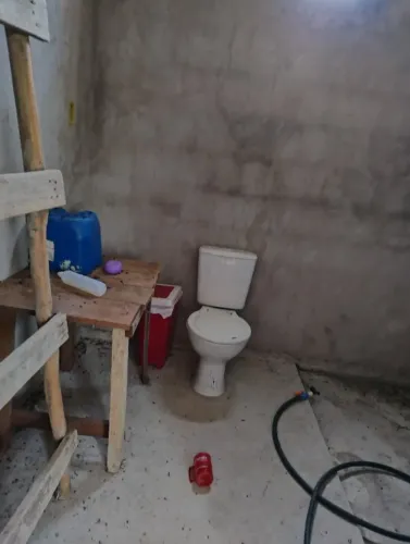 Repasso terreno com casa na chácara água viva