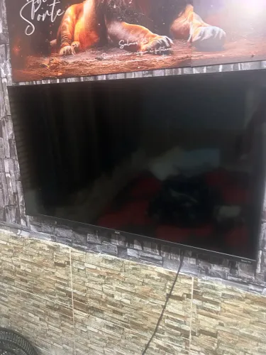 Vendo tv 43 polegadas zera 1.300 no pix cartão de credito acréscimo da maquininha minha
