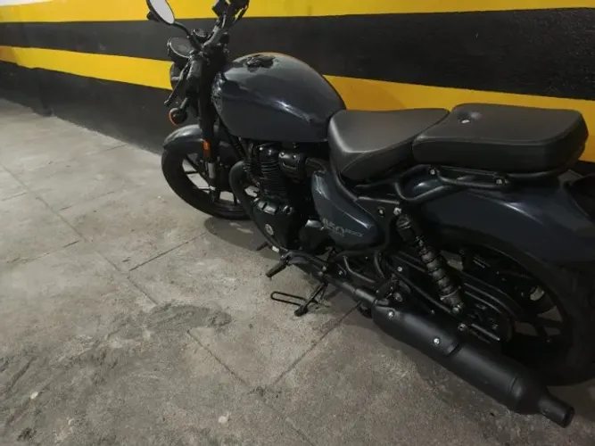 Royal Enfield Shotgun 650 2025/2026 - Apenas 750 km