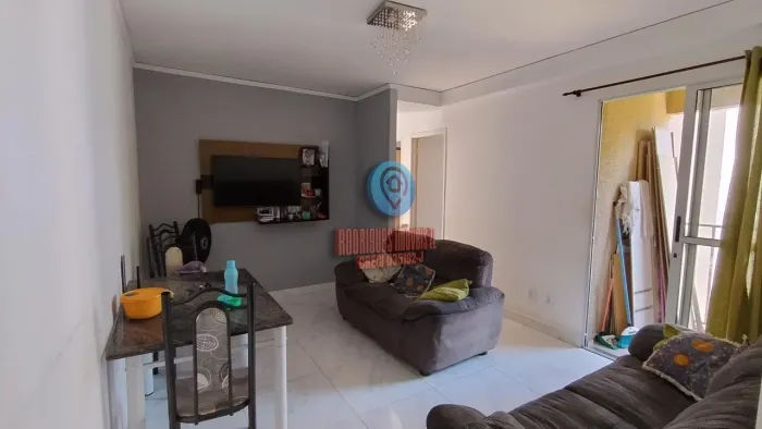 OPORTUNIDADE IMPERDÍVEL EM CONDOMÍNIO CLUBE! Apartamento com 3 dormitórios em Jardim São M