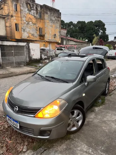 Nissan Tiida SL 1.8/1.8 Flex 16V Mec. 2010