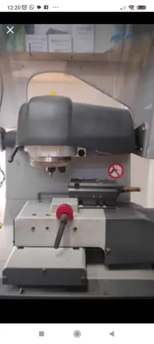 Máquina de cortar Chaves VIPER DA SILCA 