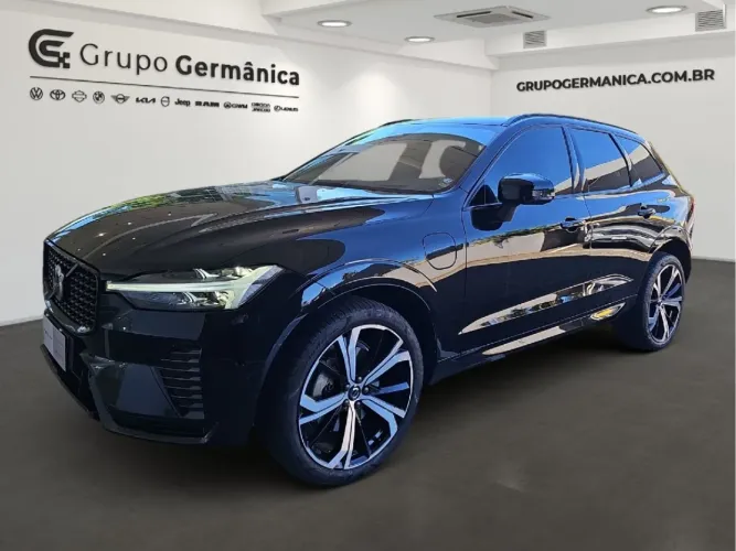 Volvo XC-60 T-8 Ultra Dark 2.0 AWD (híbrido) 2025