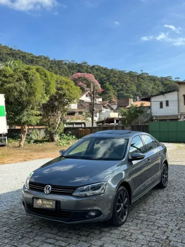 Volkswagen Jetta Comfortline 2.0 T.flex 8V 4P Tipt. 2014