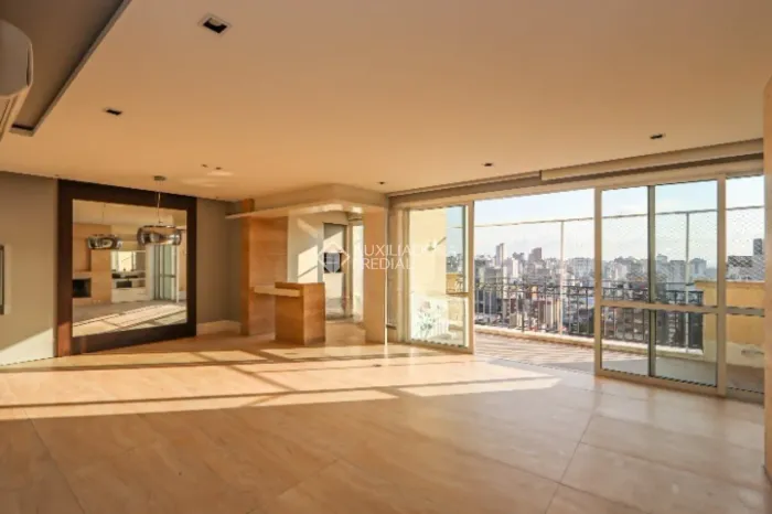 Apartamento Alto Padrão Semi Mobiliado | 148 m² | 2 Suítes | 2 Vagas | Auxiliadora | Porto