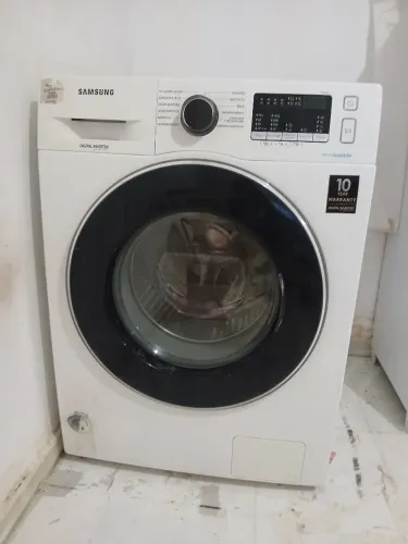 Lava e seca 2300