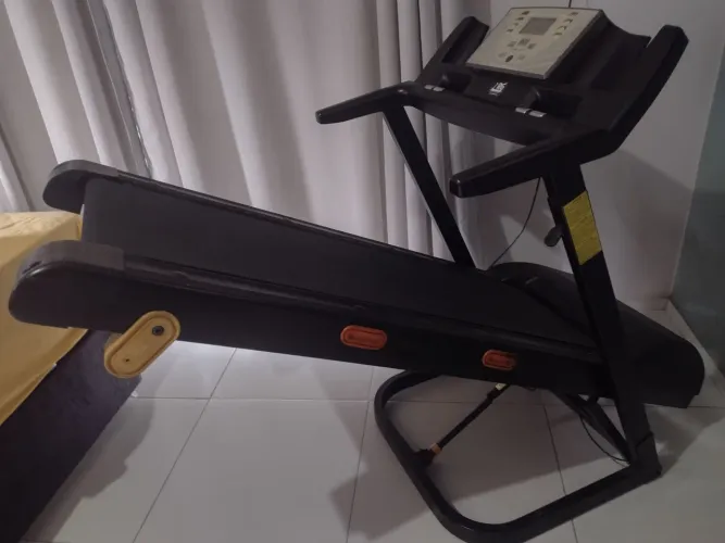Esteira ergométrica/elétrica advaced modelo 520ee atletic