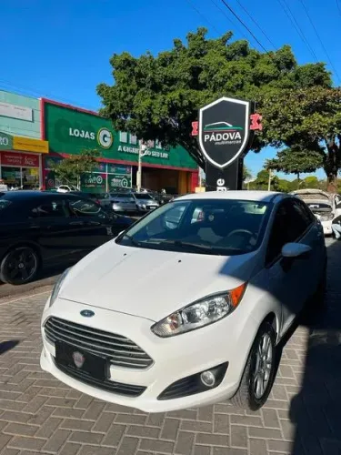 Ford Fiesta 1.6 16V Flex Aut. 5P 2015