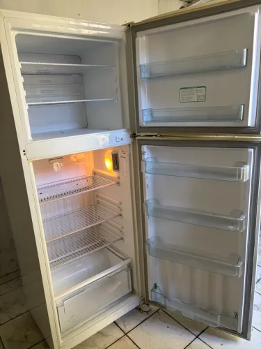 Geladeira conaul 470L nunca foi para concerto (Frete grátis)