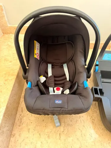 Bebê conforto. 