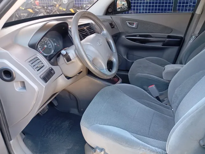 Hyundai Tucson 2.0 16V Aut. 2012