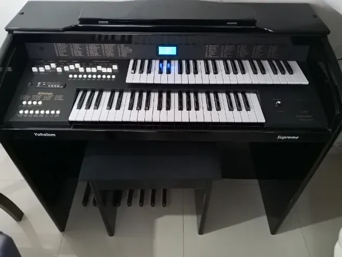 Vende-se órgão eletrônico Yahalom Supreme