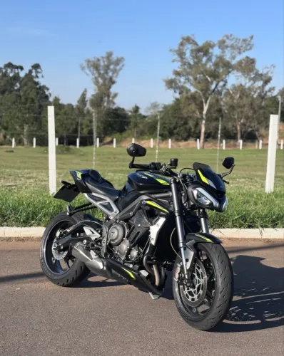 2022 Triumph Street Triple 765 RS