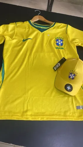 Bonés e blusas Brasil 
