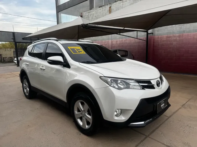 Toyota RAV4 2.5 4X4 16V Aut. 2013