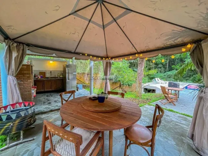 Casa com 3 quartos para alugar, 350 m² por R$ 8.810/mês - Cantareira - Mairiporã/SP