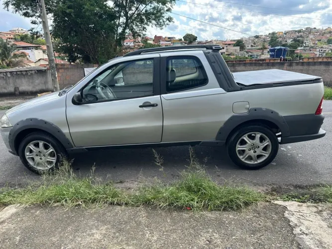 Fiat Strada Working 1.4 MPI Fire Flex 8V CD 2011