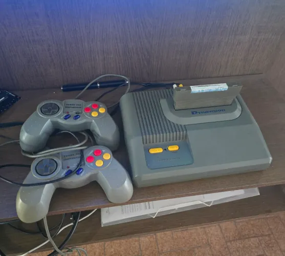 Dynavision + 2 controles + 1 multijogos de 30