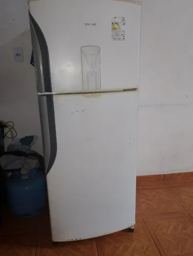 Geladeira Panasonic Frost Free 