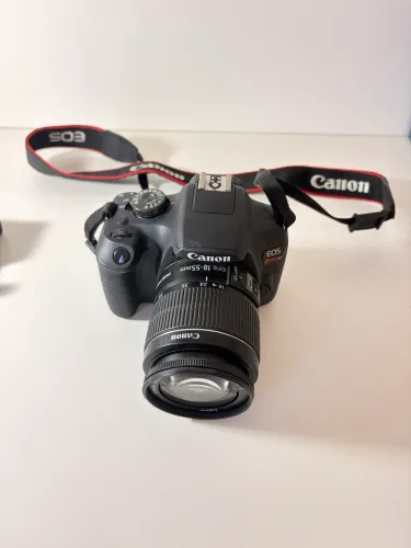 Canon EOS Rebel T7 + Lente EF-S 18-55mm IS | Excelente Estado | Completa