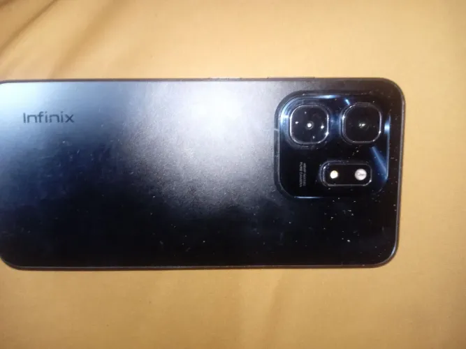 Hot 50i 256gb, 8 de ram