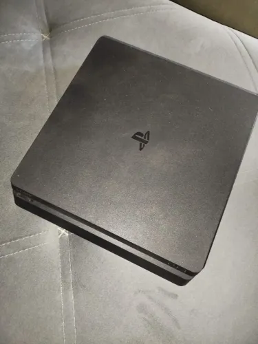 VENDO PS4 SLIM