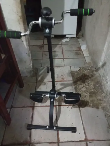 Bicicleta de fisioterapia 