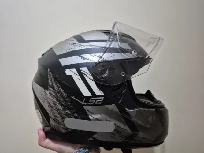 Capacete