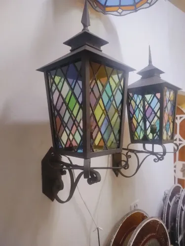 Arandelas com vitral da década de 70