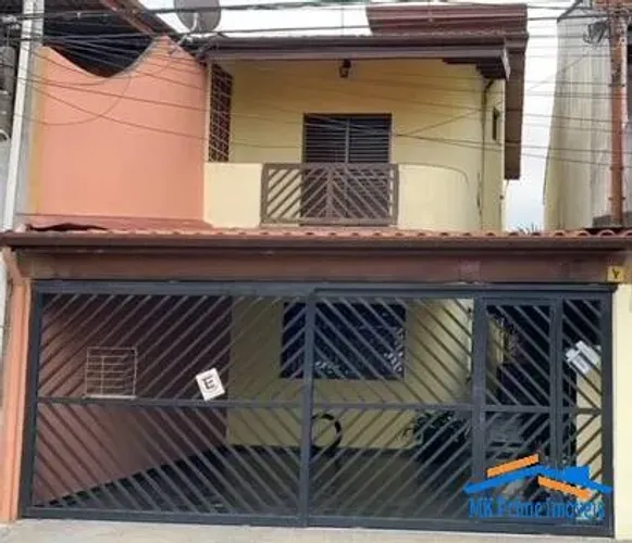 Sobrado de 294m² no Ayrosa: Espaço Único, Sótão Gigante e Lazer Completo!