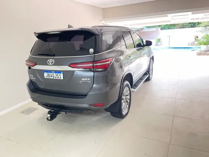 Toyota Hilux SW4 SRX 4X4 2.8 TDI 16V Dies. Aut. 2023