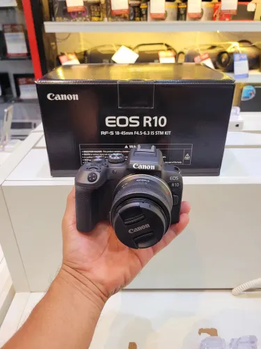 Canon R10 18-45mm
